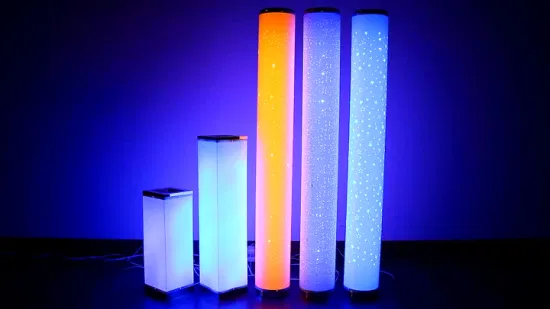 Moderne dekorative RGB-Farbwechsel-Stehlampe mit Fernbedienung
